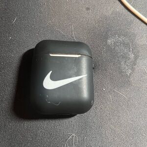 AirPods & Nike silicone case